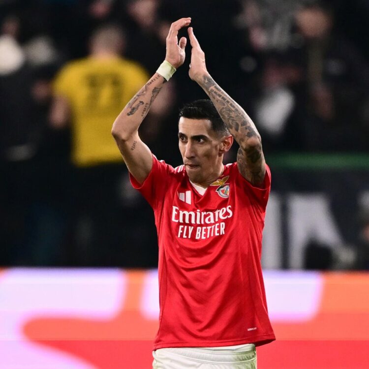 Benfica de Di María sorprende 2-0 a Juventus, ambos en playoffs de Champions