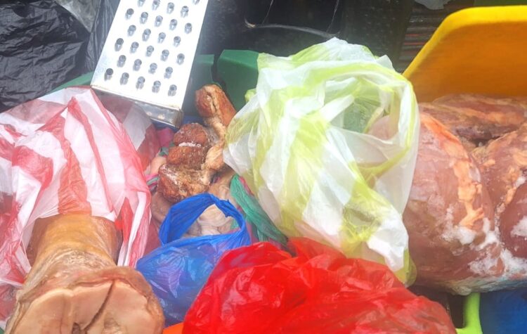 Hallan carne en mal estado en parrilleros de la zona de San Pedro de La Paz.