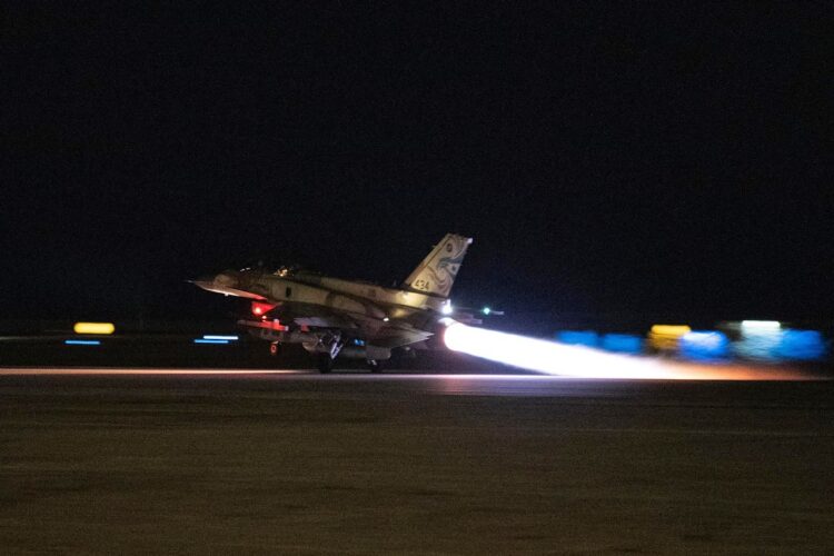 Israel sigue con el bombardeo