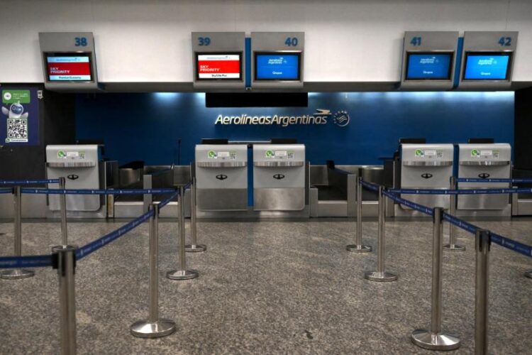 Huelga de sindicatos aeronáuticos