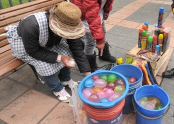 En El Alto habrá sanciones para quienes derrochen el agua.