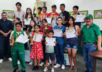 Avilés y Velarde ganan en Sub-18 del Nacional de ajedrez
