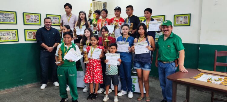 Avilés y Velarde ganan en Sub-18 del Nacional de ajedrez