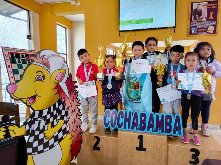 Fernández y Quispe vencen en Sub-13 Clasificatorio al Sudamericano Escolar