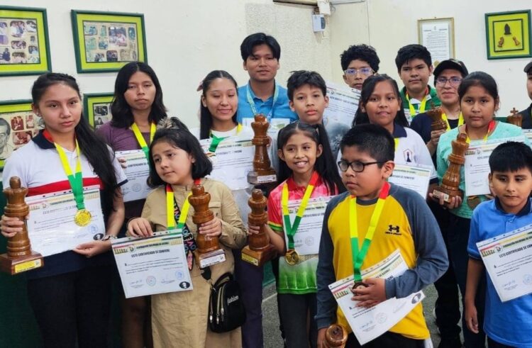Mayta y Soliz triunfan en Sub-18 del Festival Panamericano de ajedrez