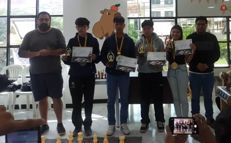 Nina, Cazorla y Contreras triunfan en el Nacional de ajedrez