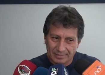 Peña asume como DT en Blooming: ‘Esta camiseta la defiendo a muerte’