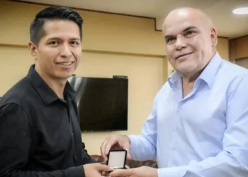 Andrónico Rodríguez junto con su colega senador Basilio Núñez, el sábado en Asunción.