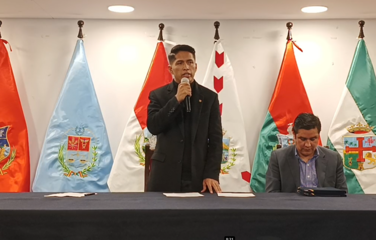 Andrónico promulga leyes aprobadas en una polémica Asamblea que presidió el 6 de junio
