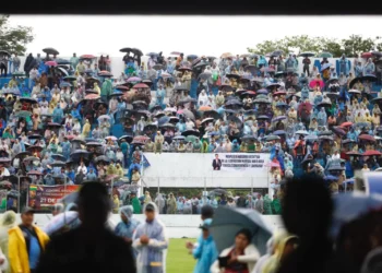 La pancarta que reivindica a Andrónico Rodríguez en el estadio de Bulo Bulo, el sábado.