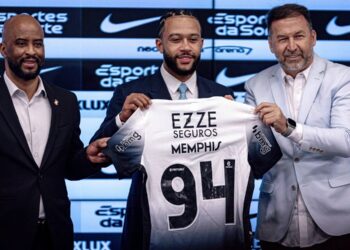 A la espera de Depay, Corinthians comienza pugna por semis de Sudamericana