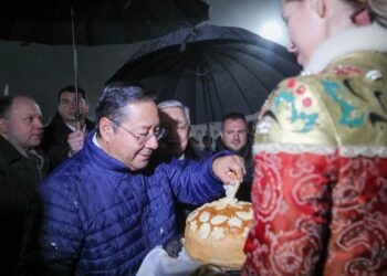 El presidente Luis Arce, el miércoles, al llegar a la cumbre de BRICS, en Kazán, Rusia.