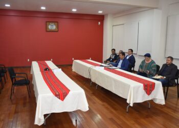 El presidente Luis Arce y sus ministros esperan a Evo Morales, el viernes.