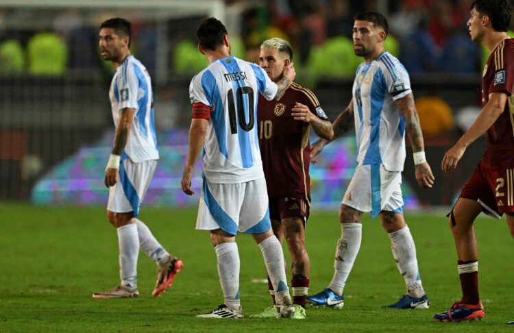 Argentina salva un punto en la ‘laguna’ de Maturín con Messi intermitente