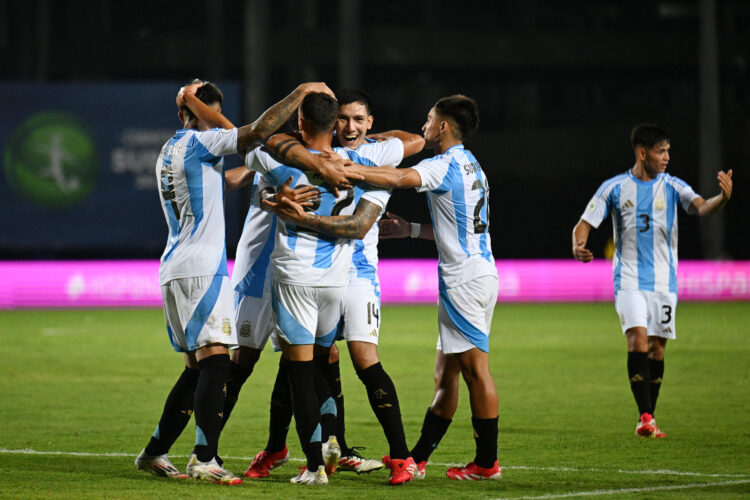 Argentina aplasta 6-0 a Brasil en el Sudamericano Sub-20