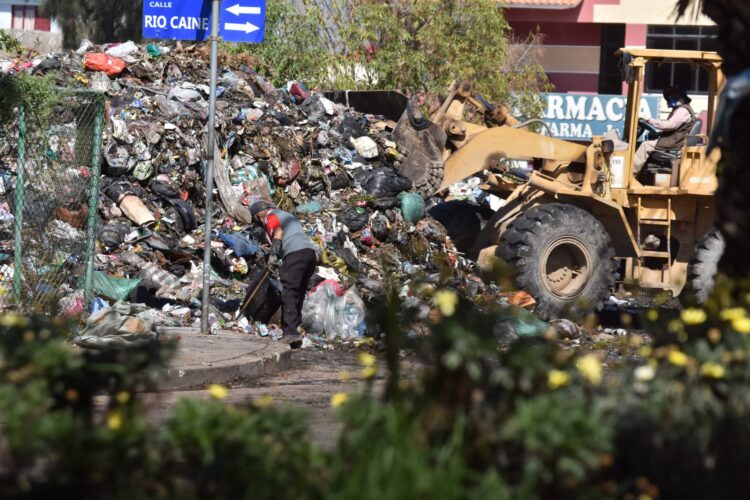 Tras el acuerdo, la Alcaldía acelera recojo de basura en Cochabamba