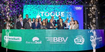 La Bolsa Boliviana de Valores celebra el éxito de los Emisores con el primer Toque de Campana Anual 2024