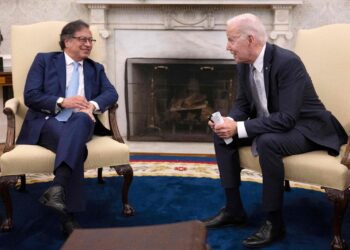 Colombia pide a Biden que indulte a un excabecilla de las FARC