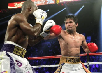 Boxeador filipino Pacquiao confirma su regreso a los cuadrilateros