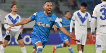 San Antonio derrota a Vélez, sube a la punta y sueña en la Copa