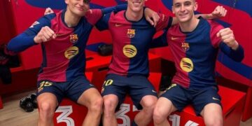 Barça conserva el liderato al golear a una Real Sociedad en inferioridad