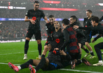 Barça y Atlético tiran de épica para rozar los octavos de la Champions