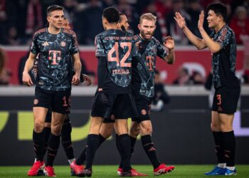 Bayern de Múnich remonta en Stuttgart y hace más cómodo su colchón