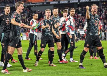Bayern gana a Friburgo y se escapa al frente de la Bundesliga