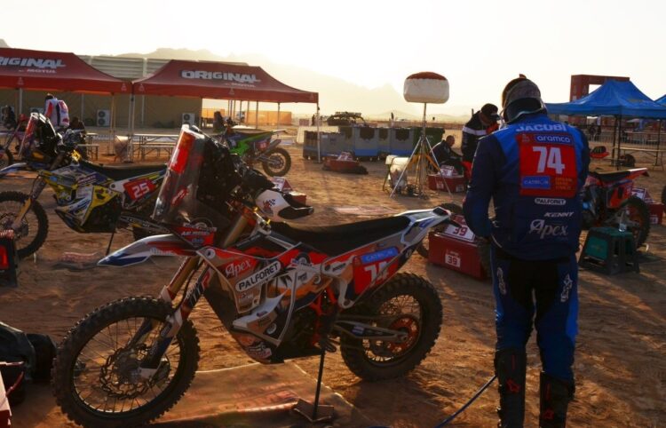 Victoria de etapa en motos para argentino Benavides en el Dakar