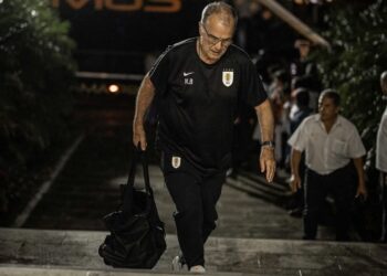 Uruguay alista un once de gran experiencia en El Alto