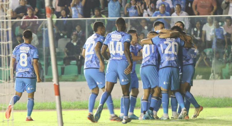 Bolívar cae 2-1 ante Blooming y el domingo definirá el título en La Paz