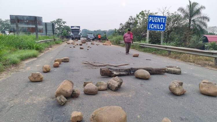 Bloqueo de caminos