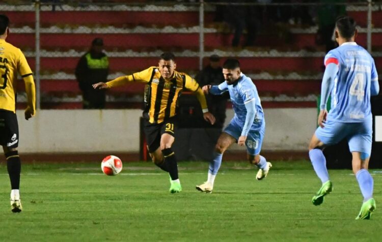 El clásico boliviano acaba en ‘tablas’ (1-1) en su capítulo 231