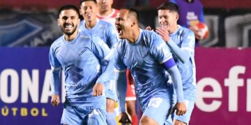 Bolívar se distancia y The Strongest se rezaga