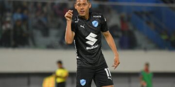 Bolívar derrota a 1-0 a Aurora y toma delantera en los cuartos