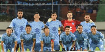 Bolívar gana 2-1 a FCU y puede pasar a la final en La Paz