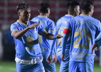Bolívar impone su poderío y suma su primer triunfo (3-1) sobre Real Oruro