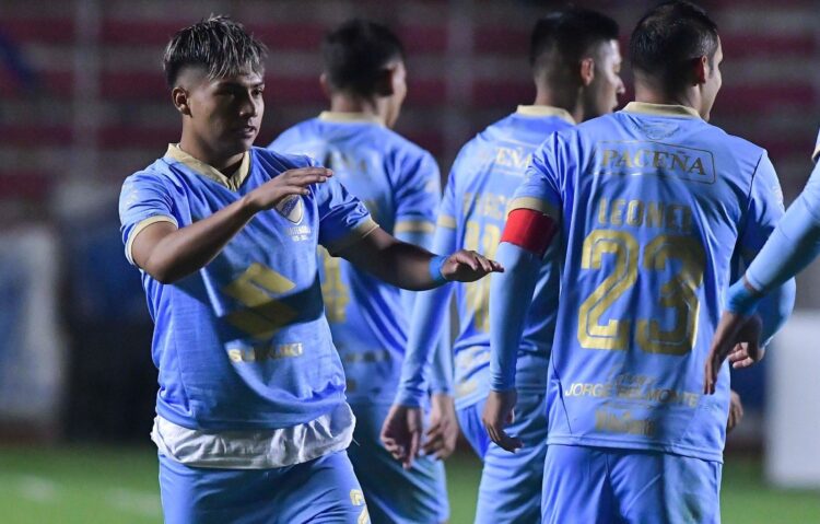 Bolívar impone su poderío y suma su primer triunfo (3-1) sobre Real Oruro