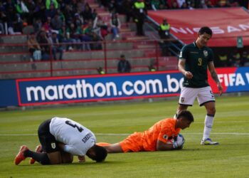 Bolivia iguala 0-0 con Uruguay y su séptimo lugar está en riesgo