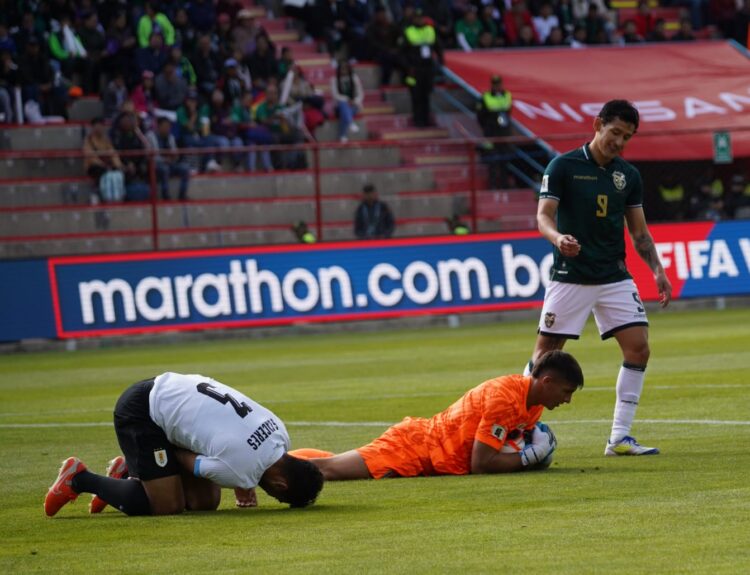 Bolivia iguala 0-0 con Uruguay y su séptimo lugar está en riesgo