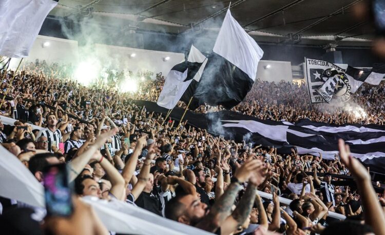 Botafogo empata con Criciúma y arriesga el título del Brasileirao