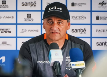 Carlos Bustos, nuevo DT de The Strongest para la temporada 2025