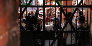 Defensoría y organizaciones civiles proponen frenar y limitar hacinamiento carcelario