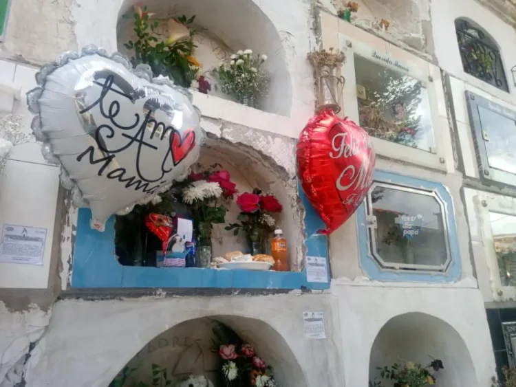 El Cementerio General amplía sus horarios por el Día de la Madre