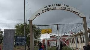 Matan a puñaladas a un reo en el penal de Chonchocoro