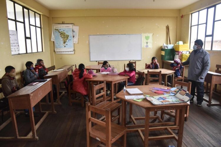 La Defensoría recibe 293 denuncias e identifica múltiples deficiencias en colegios