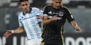 Colo-Colo y Racing empatan 1-1 en un partido opaco por la Conmebol Libertadores