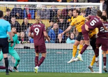 El City vence en el último instante en Wolverhampton (2-1)