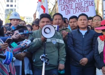 Evismo advierte con un bloqueo de caminos si el Gobierno no los escucha