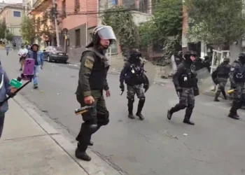 Se registra nuevos enfrentamientos entre marchistas y la Policía